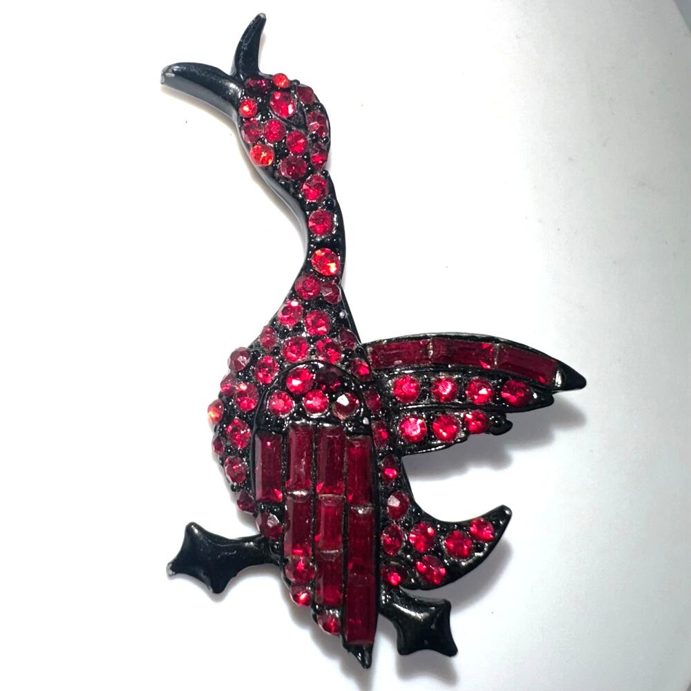 Vintage black gunmetal japanned red rhinestones duck bird figural brooch